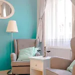 Ombre With Parking Option 부다페스트