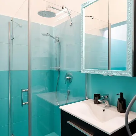 Ombre With Parking Option Apartment