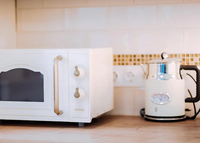 Ombre With Parking Option Budapesta